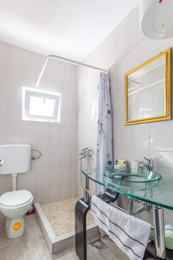 Apartmani Vlahusic Putniković エクステリア 写真