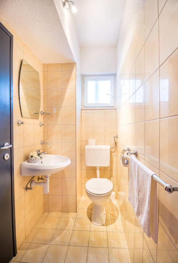Apartmani Vlahusic Putniković エクステリア 写真