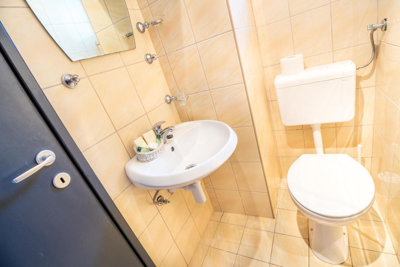 Apartmani Vlahusic Putniković エクステリア 写真