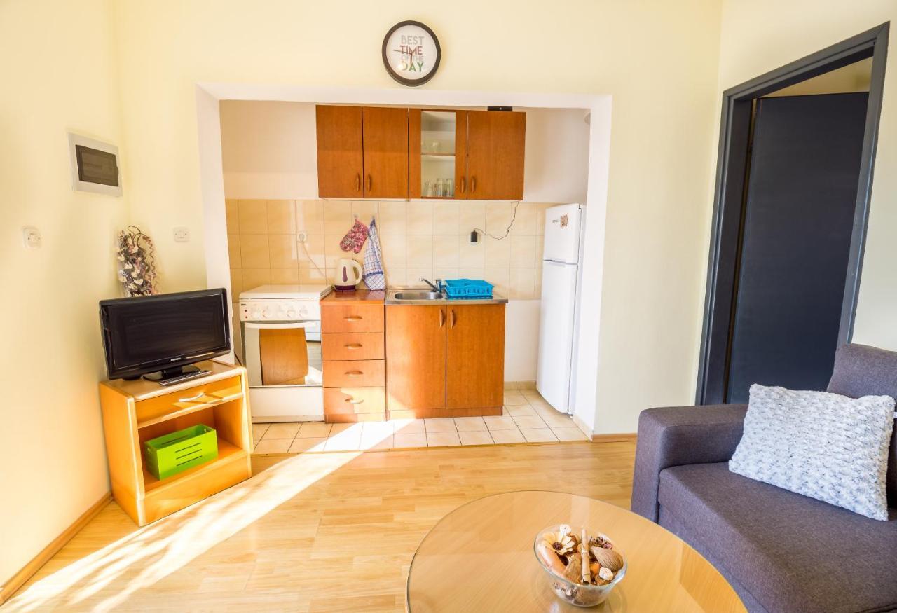 Apartmani Vlahusic Putniković エクステリア 写真